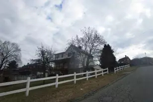 1860 Ohio Ave, West Mifflin, PA 15122 - Photo 2