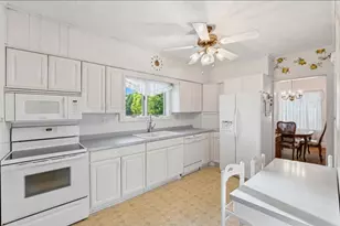306 Drake Rd, East Lackawannock Township, PA 16137 - Photo 4