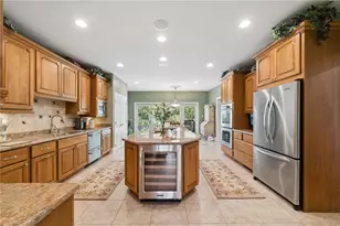 741 Lindwood Dr, Hempfield Township, PA 15601 - Photo 14
