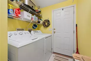404 Blue Jay Ln, Washington Township, PA 15613 - Photo 8