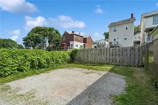 305 Onyx Ave, Pittsburgh, PA 15210 - Photo 18