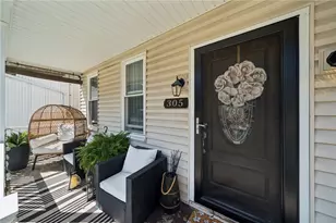 305 Onyx Ave, Pittsburgh, PA 15210 - Photo 2