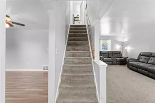 40 Tanager Dr, Kennedy Township, PA 15136 - Photo 2