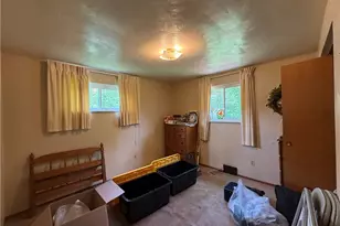 123 Shepard Dr, Pittsburgh, PA 15239 - Photo 10