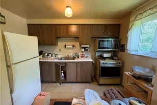 123 Shepard Dr, Pittsburgh, PA 15239 - Photo 6