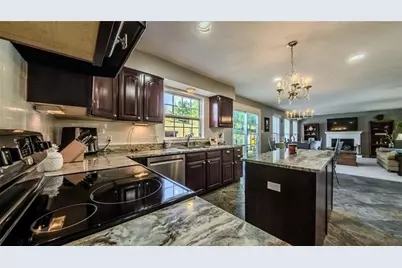 138 Valley View Dr, Rostraver, PA 15012 - Photo 4