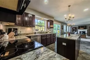 138 Valley View Dr, Rostraver, PA 15012 - Photo 4