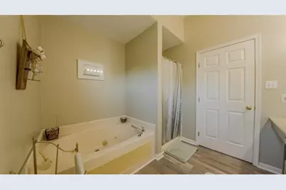 138 Valley View Dr, Rostraver, PA 15012 - Photo 14