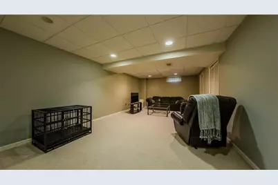 138 Valley View Dr, Rostraver, PA 15012 - Photo 18