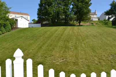 138 Valley View Dr, Rostraver, PA 15012 - Photo 22