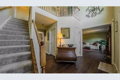 138 Valley View Dr, Rostraver, PA 15012 - Photo 10