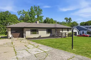 524 McElheny Rd, Pittsburgh, PA 15116 - Photo 2