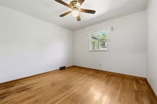 524 McElheny Rd, Pittsburgh, PA 15116 - Photo 18