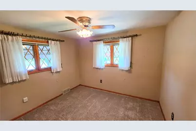 129 Crandon Circle, Brighton Township, PA 15009 - Photo 16
