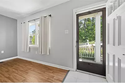2517 Wiese St, Pittsburgh, PA 15210 - Photo 2