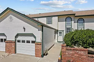 1329 Lexington Dr, Cecil, PA 15055 - Photo 2