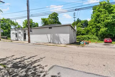 101 Railroad Ave, Carnegie, PA 15106 - Photo 2