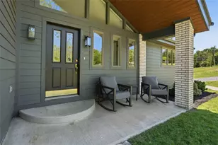 2420 Thomas Dr, Hampton, PA 15101 - Photo 4