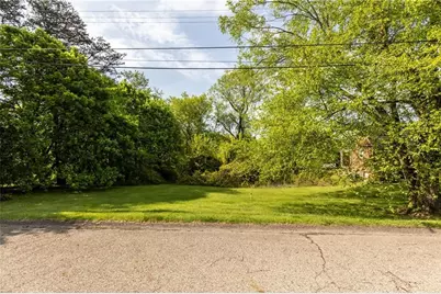307 Baker Drive, Hopewell Township, PA 15001 - Photo 2