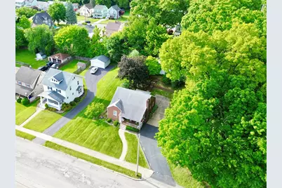 2 W Leasure Ave, New Castle, PA 16105 - Photo 8