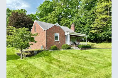 2 W Leasure Ave, New Castle, PA 16105 - Photo 4