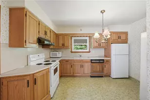 646 S 3rd St, Sharpsville, PA 16150 - Photo 8