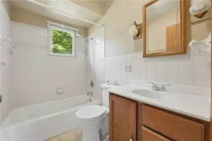 646 S 3rd St, Sharpsville, PA 16150 - Photo 4