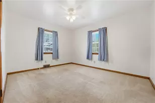 16 Kenneth Ave, Neshannock Township, PA 16105 - Photo 8