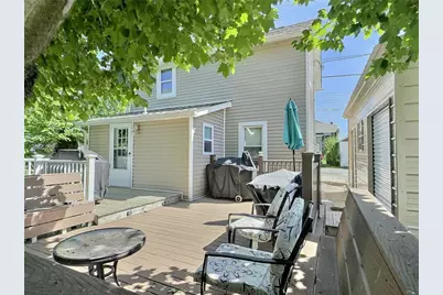 152 N Haft St, Houston, PA 15342 - Photo 2