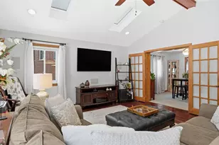 32 Herbst Rd, Kennedy Township, PA 15108 - Photo 6