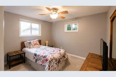 142 Xavier Drive, Verona, PA 15147 - Photo 6