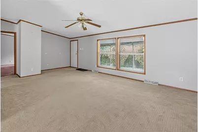 914 Chester Dr, Cranberry Township, PA 16066 - Photo 6