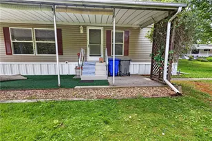 914 Chester Dr, Cranberry Township, PA 16066 - Photo 2