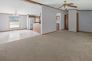 914 Chester Dr, Cranberry Township, PA 16066 - Photo 8