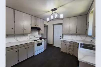 634 Scotland Ln, Union Township, PA 16101 - Photo 10