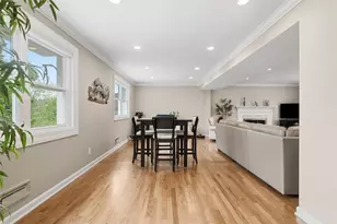 1145 Sunrise Dr, Pittsburgh, PA 15243 - Photo 8
