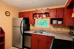411 La Belle Vue Rd, Allegheny Township, PA 15690 - Photo 6