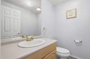 126 Leon Rd, Green Tree, PA 15220 - Photo 8