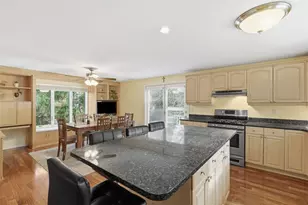 126 Leon Rd, Green Tree, PA 15220 - Photo 12