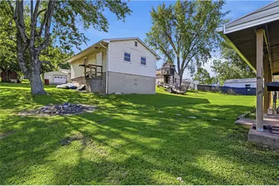3712 3rd Avenue, Koppel, PA 16136 - Photo 4