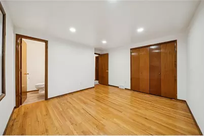 690 Pine Valley Dr, Pittsburgh, PA 15239 - Photo 16