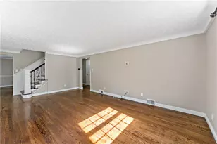 146 Westward Ho Dr, Pittsburgh, PA 15235 - Photo 8