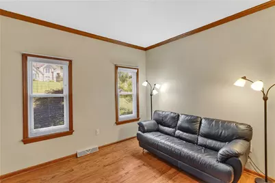 7 Hawthorne Ln, Penn Twp, PA 15642 - Photo 8