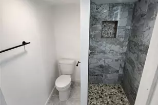 4633 Carroll St, Pittsburgh, PA 15224 - Photo 20