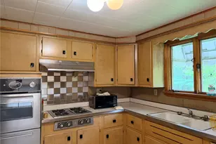 100 S Kings Creek Rd, Hanover Township, PA 15021 - Photo 4