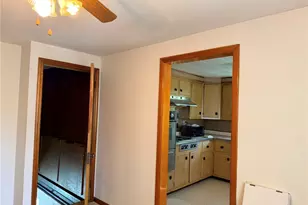 100 S Kings Creek Rd, Hanover Township, PA 15021 - Photo 6