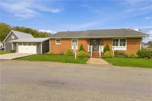 301 W Loyalhanna St, Ligonier Boro, PA 15658 - Photo 4