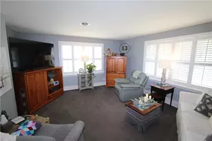 301 W Loyalhanna St, Ligonier Boro, PA 15658 - Photo 8