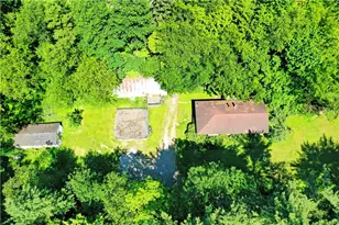 184 McClain Ln, New Castle, PA 16105 - Photo 6