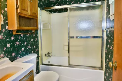 184 McClain Ln, New Castle, PA 16105 - Photo 16